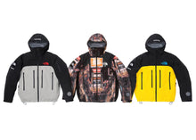 Load image into Gallery viewer, SUPREME TNF TAPED SEAM SHELL JACKET (2022FW)