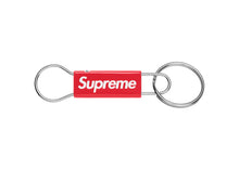 Load image into Gallery viewer, SUPREME CLIP KEYCHAIN (2022SS)