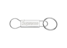 Load image into Gallery viewer, SUPREME CLIP KEYCHAIN (2022SS)