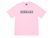 Load image into Gallery viewer, SUPREME OLD ENGLISH RHINESTONE SS TOP (2021SS)